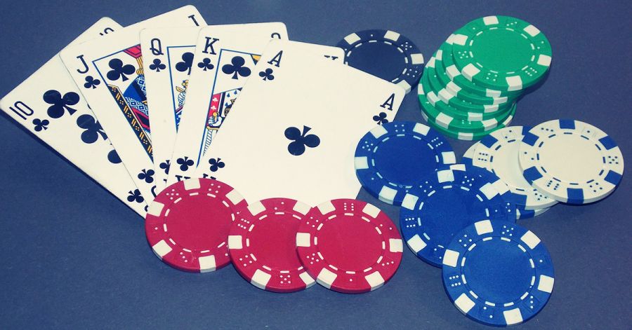 Aprender a jugar al poker online - -