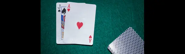 Estrategia de blackjack: los errores más comunes de los jugadores - -